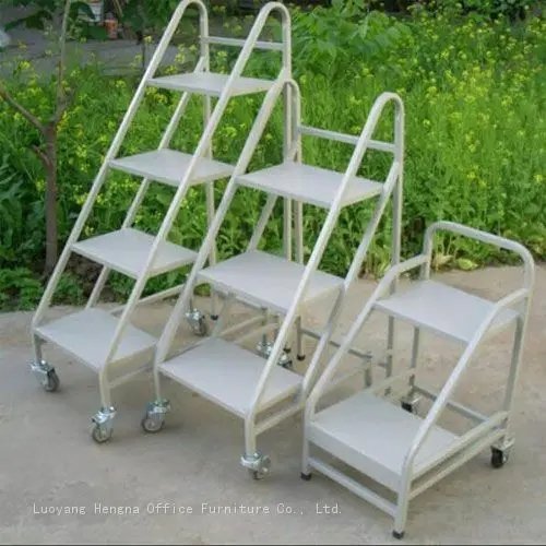 Efficient Workspace Storage with Book Carts